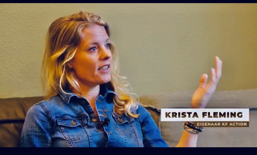 Krista was te gast bij het online TV-programma "Achter de deur bij" van Connection TV.